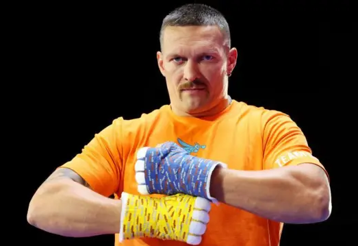 Александр Усик